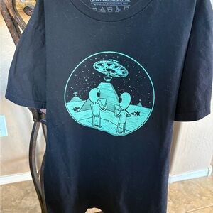 Black Alien Graphic T-Shirt